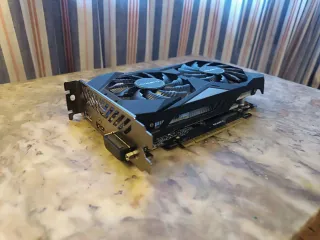 Tarjeta Gráfica Gigabyte GTX 1650 D6 WINDFORCE 4G