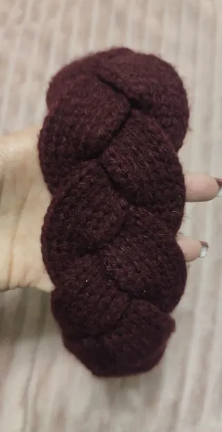 Fascia copri orecchie intrecciata