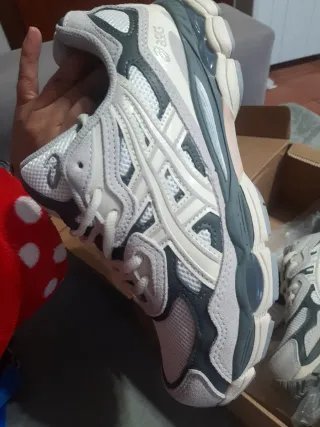 Asics Gel Gris Talla 40