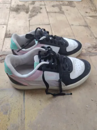 Tenis Puma Rosas y Blancos