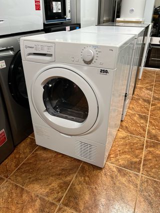 ️ SECADORA CONDENSACIÓN INDESIT 8KG - ¡TURN & GO!
