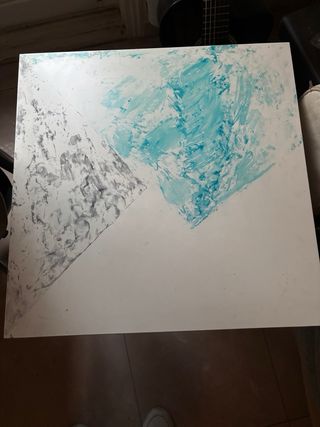 Mesa LACK Ikea blanca desgastada