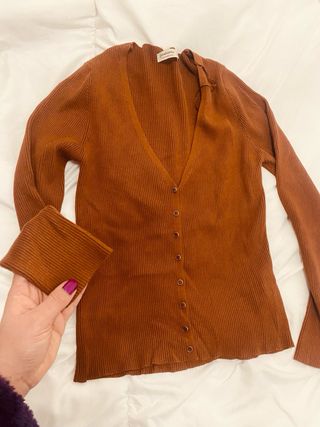 Ropa mujer talla M: 2 pantalones, 2 tops