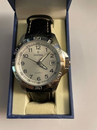 Reloj Festina Cuarzo Negro y Plateado