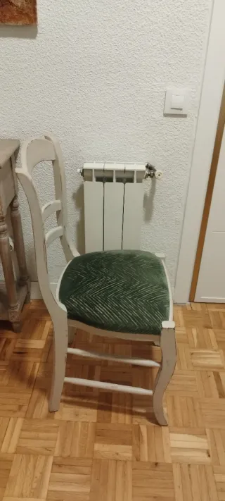 Silla vintage madera y tela verde