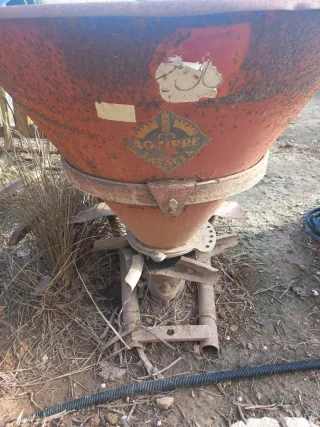 Abonadora para tractor