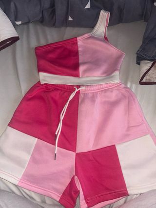 Conjunto corto rosa y blanco