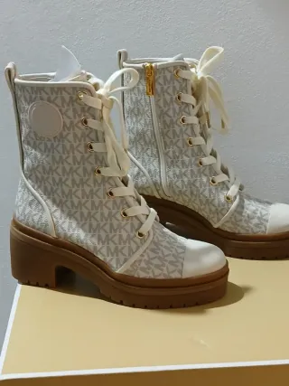 Stivaletti Michael Kors Beige/Bianco