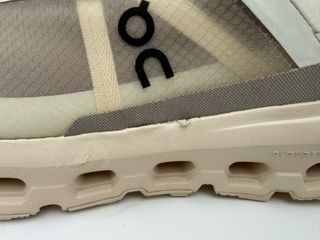 Zapatillas On Running Beige/Marrón