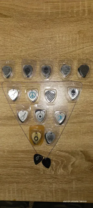 Collar Púa Guitarra Corazón