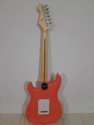 Guitarra Eléctrica Squier Stratocaster Sonic