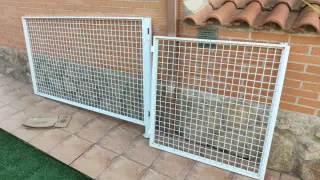 Rejas blancas de hierro 3 tramos con 2 puertas