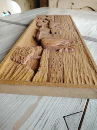 Bassorilievo legno scolpito cavalli e casa