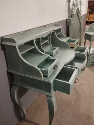 Secreter de madera maciza