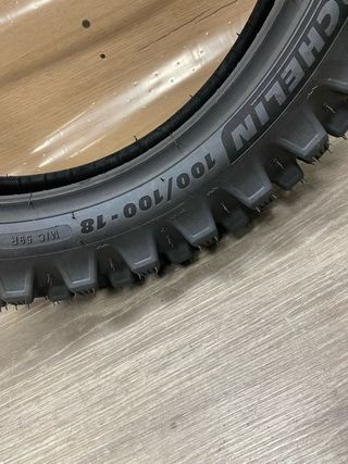 Neumático Michelin Tracker 100/100-18