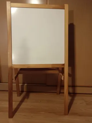 Pizarra Infantil IKEA Tiza y Rotuladores