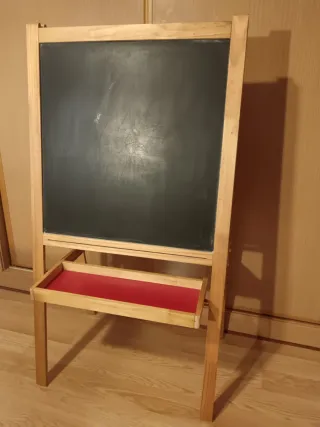 Pizarra Infantil IKEA Tiza y Rotuladores