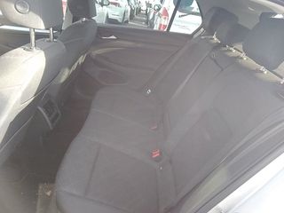 Volkswagen Golf Life 2.0 TDI 85 kW (115 CV)