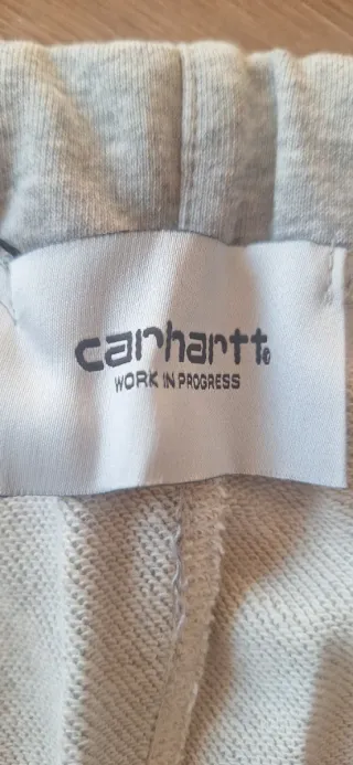 Pantalones cortos Carhartt marrones y grises