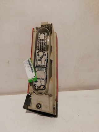 PILOTO TRASERO DERECHO RENAULT 5 (2)