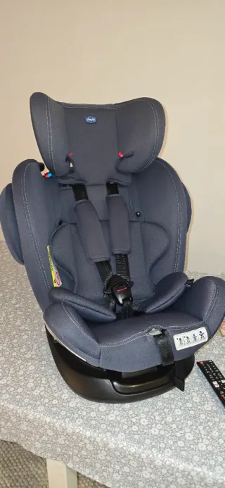 Silla coche Chicco Isofix Grupo 0+, 1, 2, 3