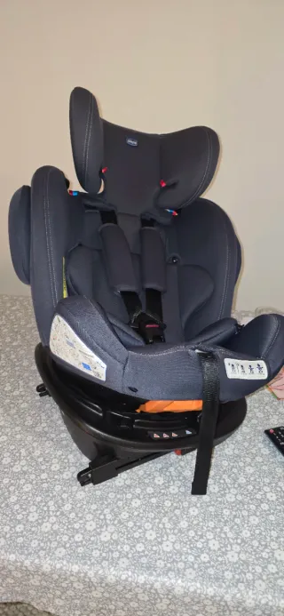 Silla coche Chicco Isofix Grupo 0+, 1, 2, 3