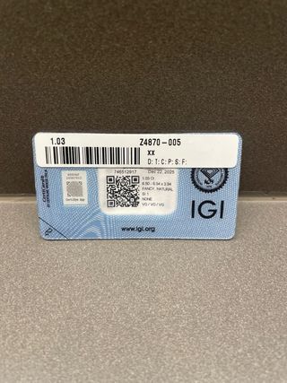 Diamante Natural verde Grisáceo