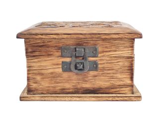 Caja joyero artesanal de madera tallada