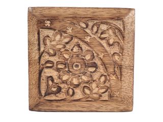 Caja joyero artesanal de madera tallada