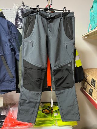 Pantalón outdoor forrado gris y negro