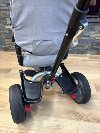 Triciclo infantil PREMIO  Marca kikkaride