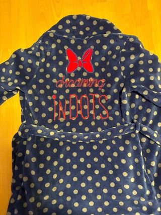 Bata de casa azul con lunares, da menos talla, lle