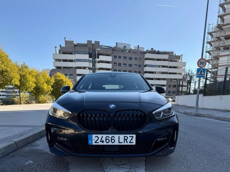 BMW 2021 Serie 1 - foto 1