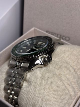 Seiko 5 Sports GMT SSK035K1 Verde - Full set