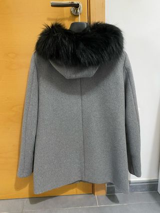 Abrigo gris Stradivarius talla S