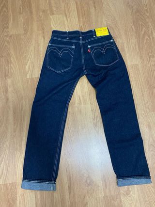 Pantalón Levi's ed. Especial