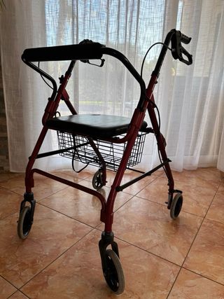 Andador para personas mayores