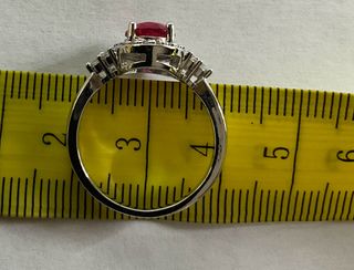 Anello vintage con gemma rubino rosso