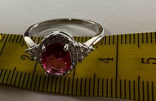 Anello vintage con gemma rubino rosso