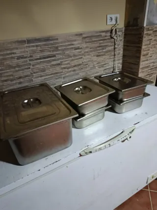 Contenedor térmico 5 bandejas inox