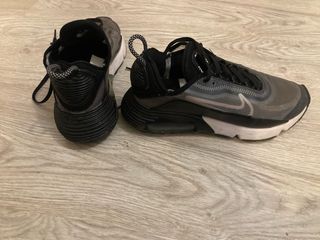 Zapatillas Nike Air Max 2090 Negras/Grises