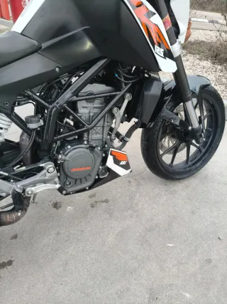 KTM Duke 125