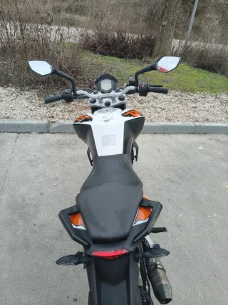 KTM Duke 125