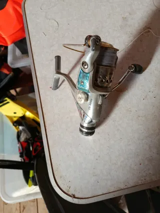 Carrete de pesca 2000