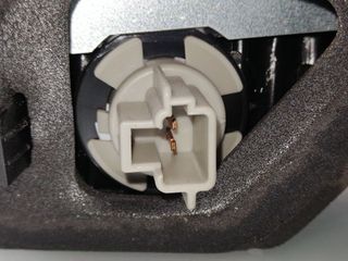 PILOTO TRASERO IZQUIERDO SUBARU LEGACY BERL./FAMILIAR B11 (B (5)