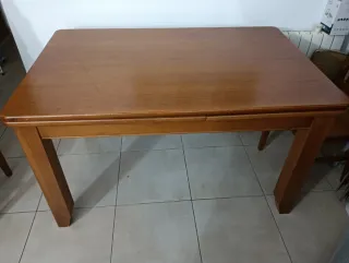 Mesa de comedor extensible de madera