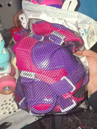 Patines Talla 26-28 + 3 Protectores