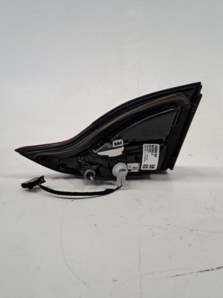 PILOTO TRASERO IZQUIERDO INTERIOR OPEL ZAFIRA (C)