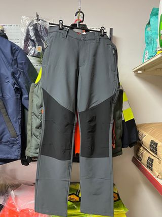 Pantalones de trabajo grises y negros