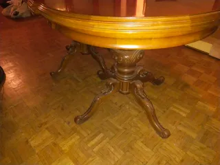 Mesa de comedor extensible de madera